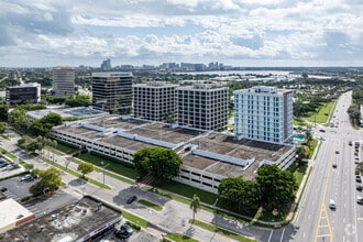 1665 Palm Beach Lakes Blvd, West Palm Beach, FL - VUE AÉRIENNE  vue de carte - Image1