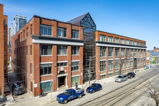 Plus de détails pour 550-554 Queen St E, Toronto, ON - Bureau à louer