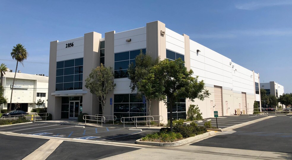 2856 Columbia St, Torrance, CA à louer - Photo de l’immeuble – Image 2 sur 8