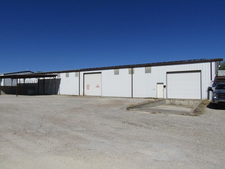 6330 SW US Highway 377, Dublin, TX à louer - Photo de l’immeuble – Image 3 sur 4