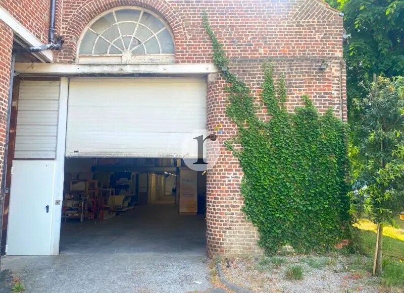 Local d’activités dans VILLENEUVE-D'ASCQ à louer - Photo de l’immeuble – Image 2 sur 4