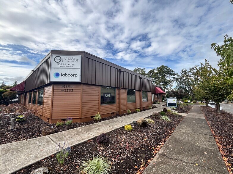 1515-1535 Liberty St SE, Salem, OR à louer - Photo de l’immeuble – Image 3 sur 51