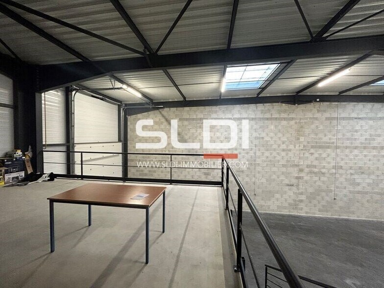 420 Rue Gabriel Voisin, Villefranche-sur-Saône à louer - Photo intérieure – Image 3 sur 12