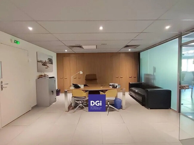 Plus de détails pour Bureau à vendre