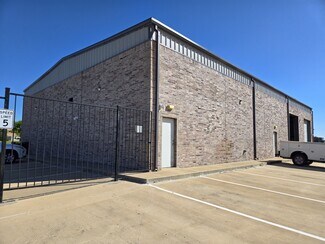 Plus de détails pour 316 Ezell Dr, DeSoto, TX - Industriel/Logistique à louer