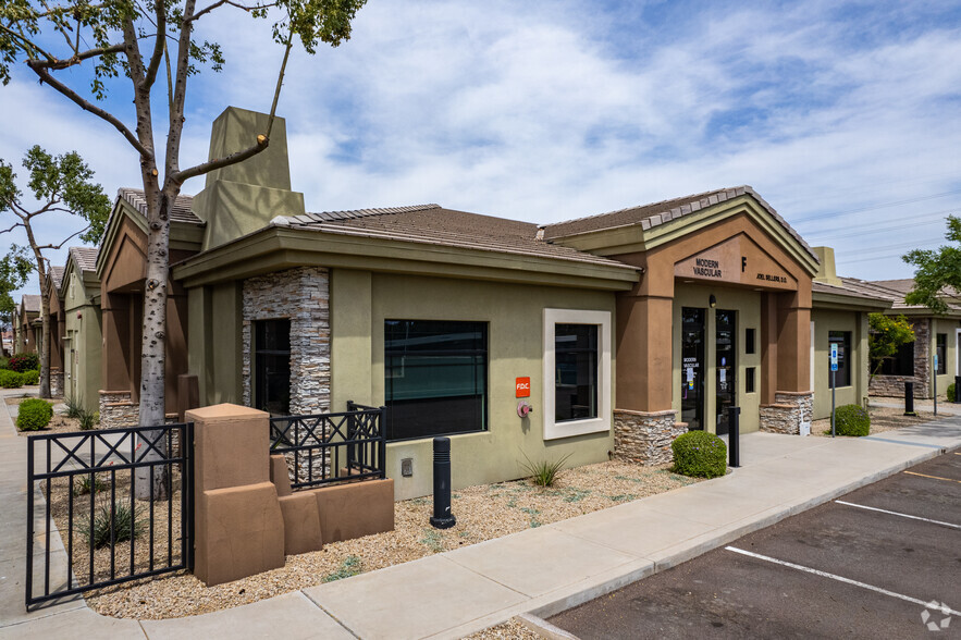 11851 N 51st Ave, Glendale, AZ à vendre - Photo principale – Image 1 sur 10