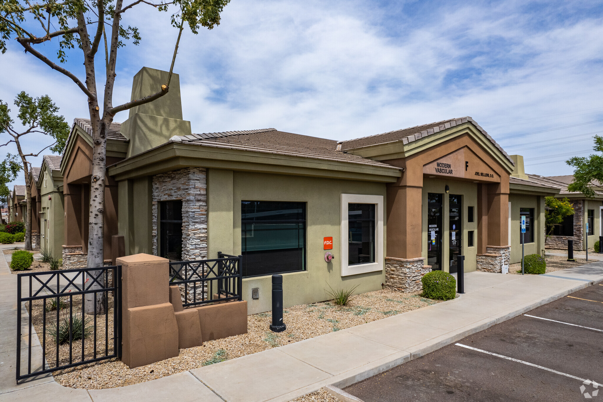 11851 N 51st Ave, Glendale, AZ à vendre Photo principale– Image 1 sur 11