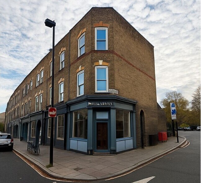 47 Newington Green Rd, Londres à vendre - Photo de l’immeuble – Image 1 sur 1