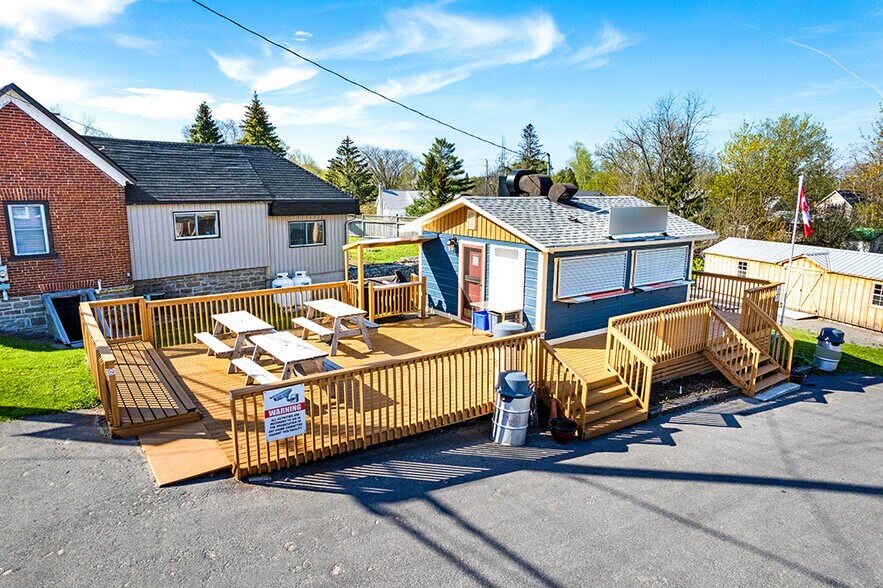 106 Broadway St W, Merrickville-Wolford, ON à vendre - Photo de l’immeuble – Image 1 sur 3