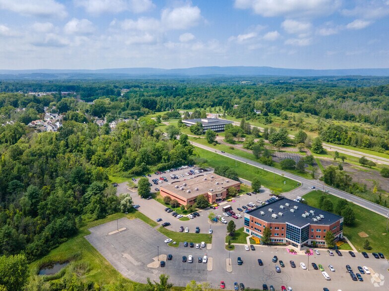 1240 New Scotland Rd, Slingerlands, NY à louer - Aérien – Image 2 sur 27