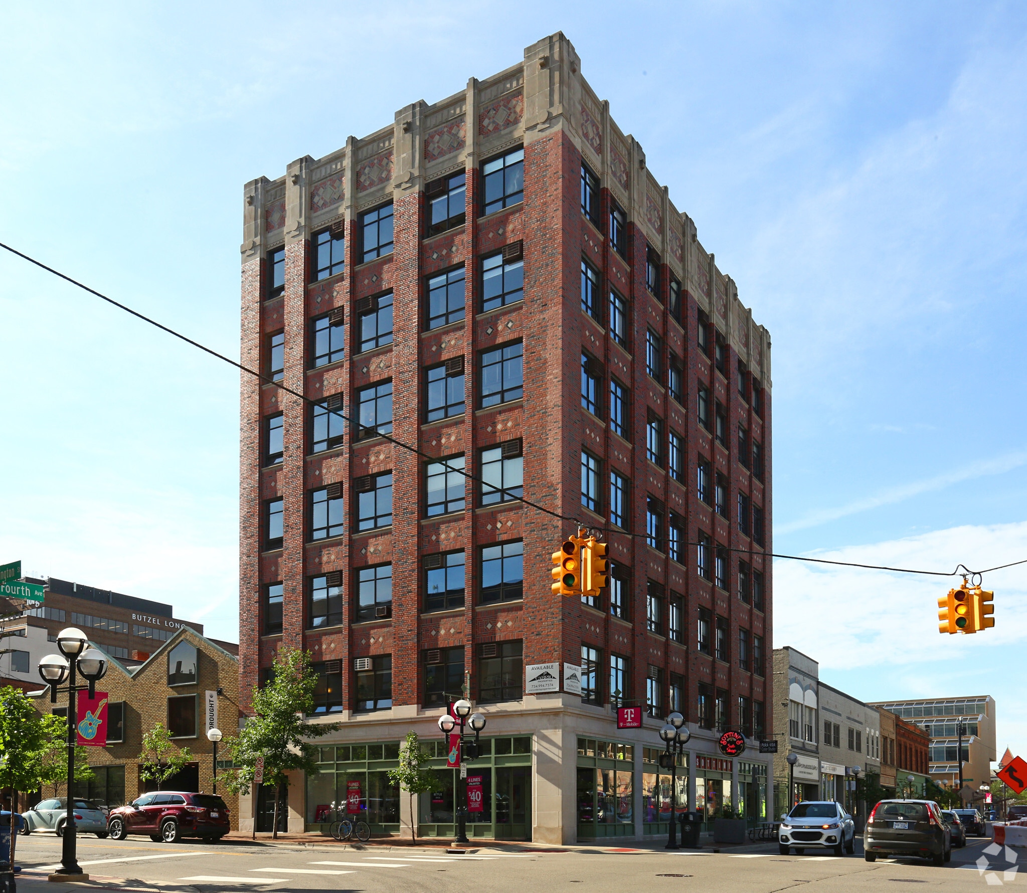 200-202 E Washington St, Ann Arbor, MI à louer Photo principale– Image 1 sur 17