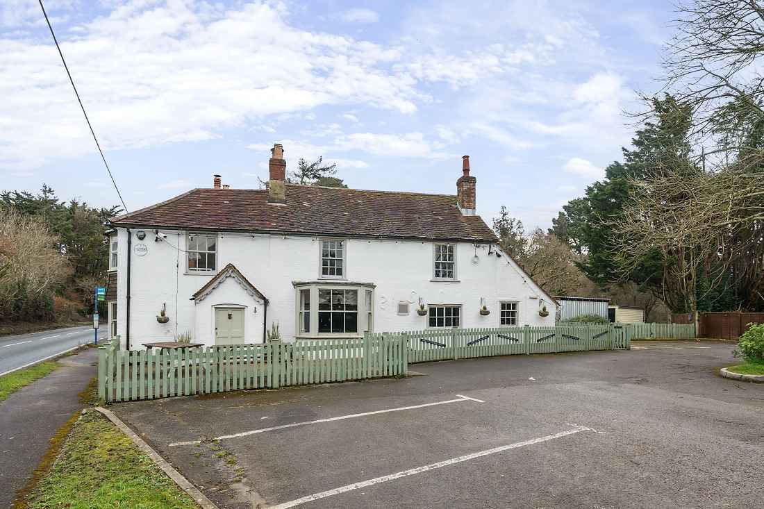 Southampton Road, Lymington à vendre Photo principale– Image 1 sur 4