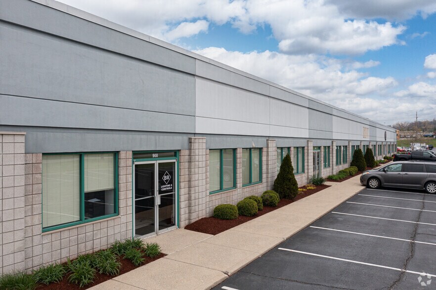 11785 Highway Dr, Sharonville, OH à louer - Photo de l’immeuble – Image 2 sur 4