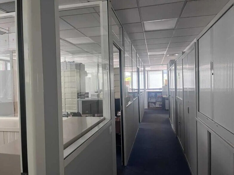 Bureau dans Bois-Guillaume à louer - Photo intérieure – Image 3 sur 6