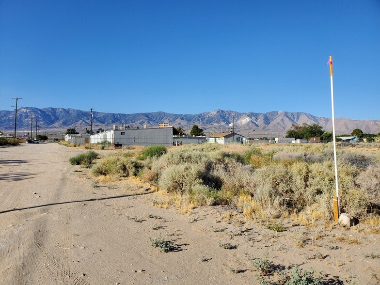 10600 Oracle, Lucerne Valley, CA à vendre - Photo principale – Image 1 sur 11