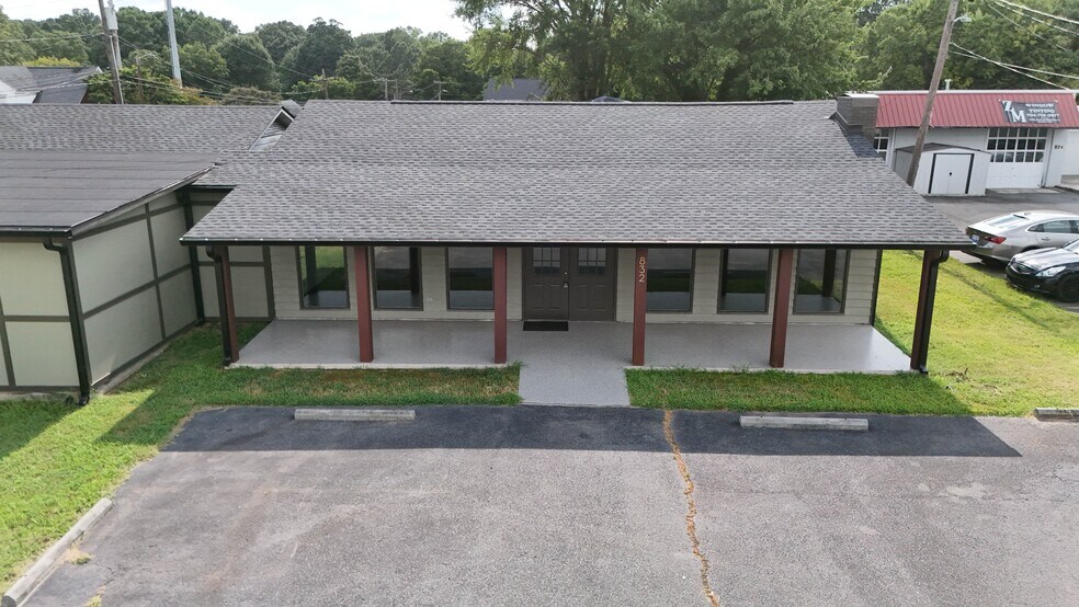 832 Main St, Kannapolis, NC à louer - Photo de l’immeuble – Image 2 sur 11