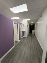 5424-5464 N University Dr, Lauderhill, FL à louer Photo intérieure– Image 2 sur 8