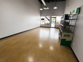 4830-4882 NW 167th St, Miami Gardens, FL à louer Photo intérieure– Image 1 sur 12