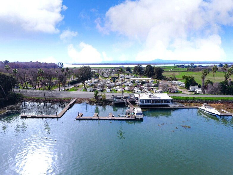 151 Brannan Island Rd, Isleton, CA à vendre - Photo de l’immeuble – Image 3 sur 15