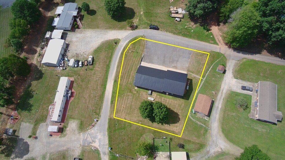 8587 Sparrow Trl, Connelly Springs, NC à vendre - Aérien – Image 2 sur 18