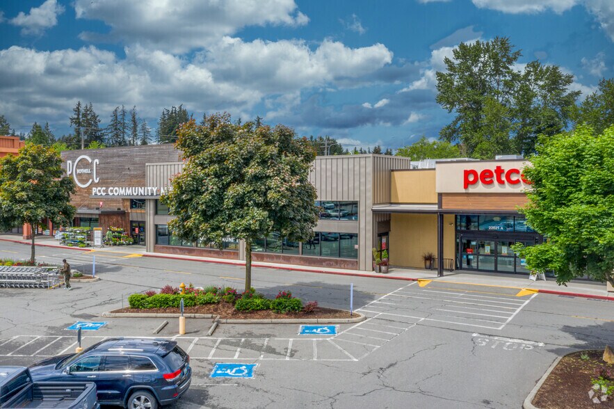 22621 Bothell Everett Hwy, Bothell, WA à louer - Photo de l’immeuble – Image 2 sur 3