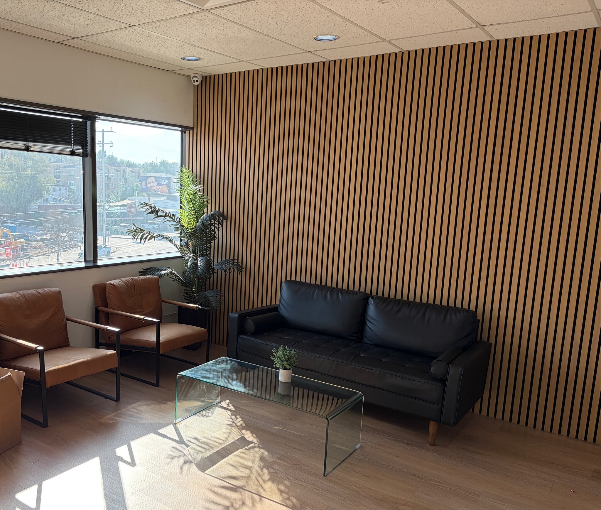 22801 Ventura Blvd, Woodland Hills, CA à louer Photo intérieure– Image 1 sur 5