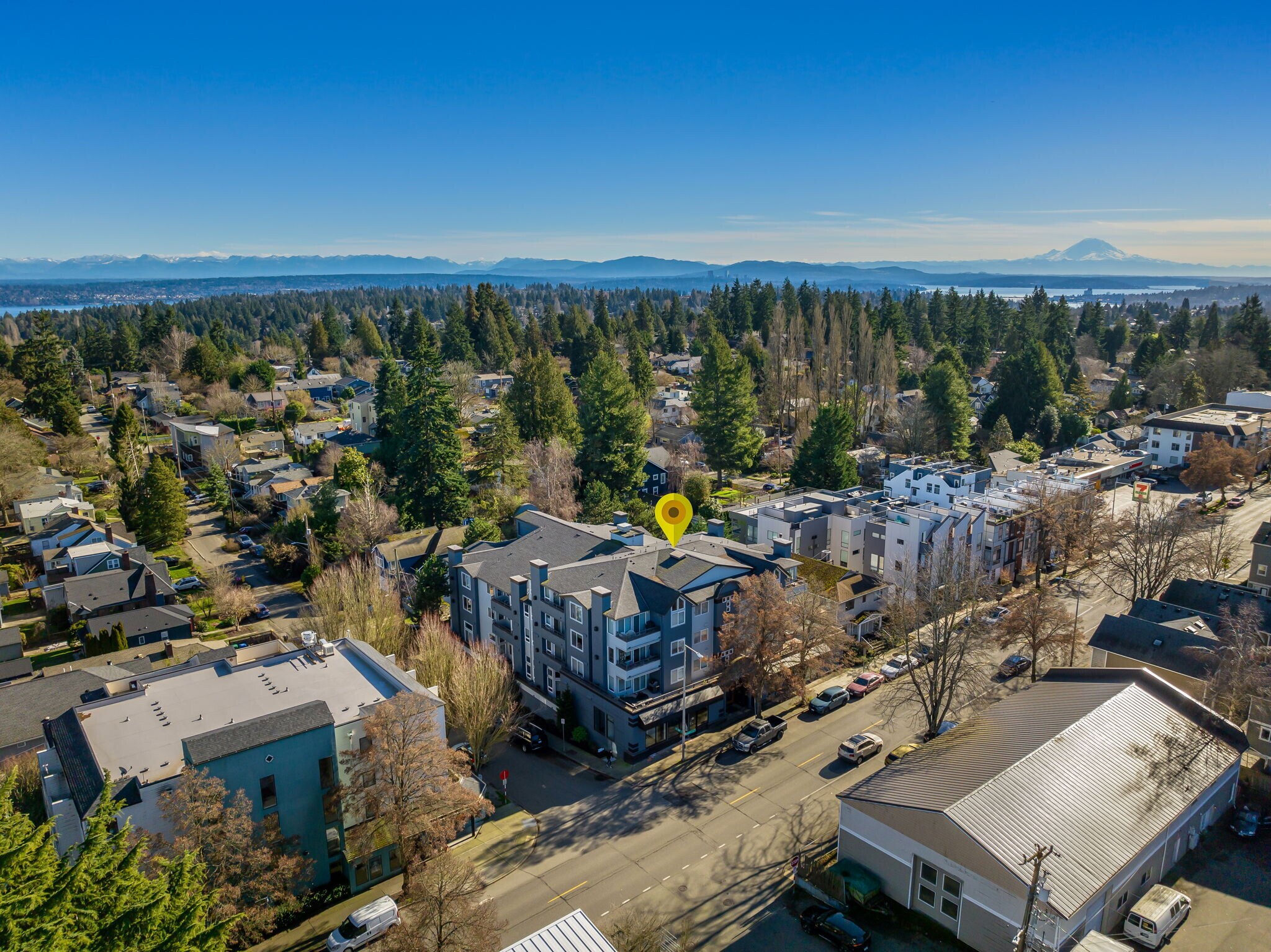 9218-9220 Roosevelt Way, Seattle, WA à vendre Photo principale– Image 1 sur 29