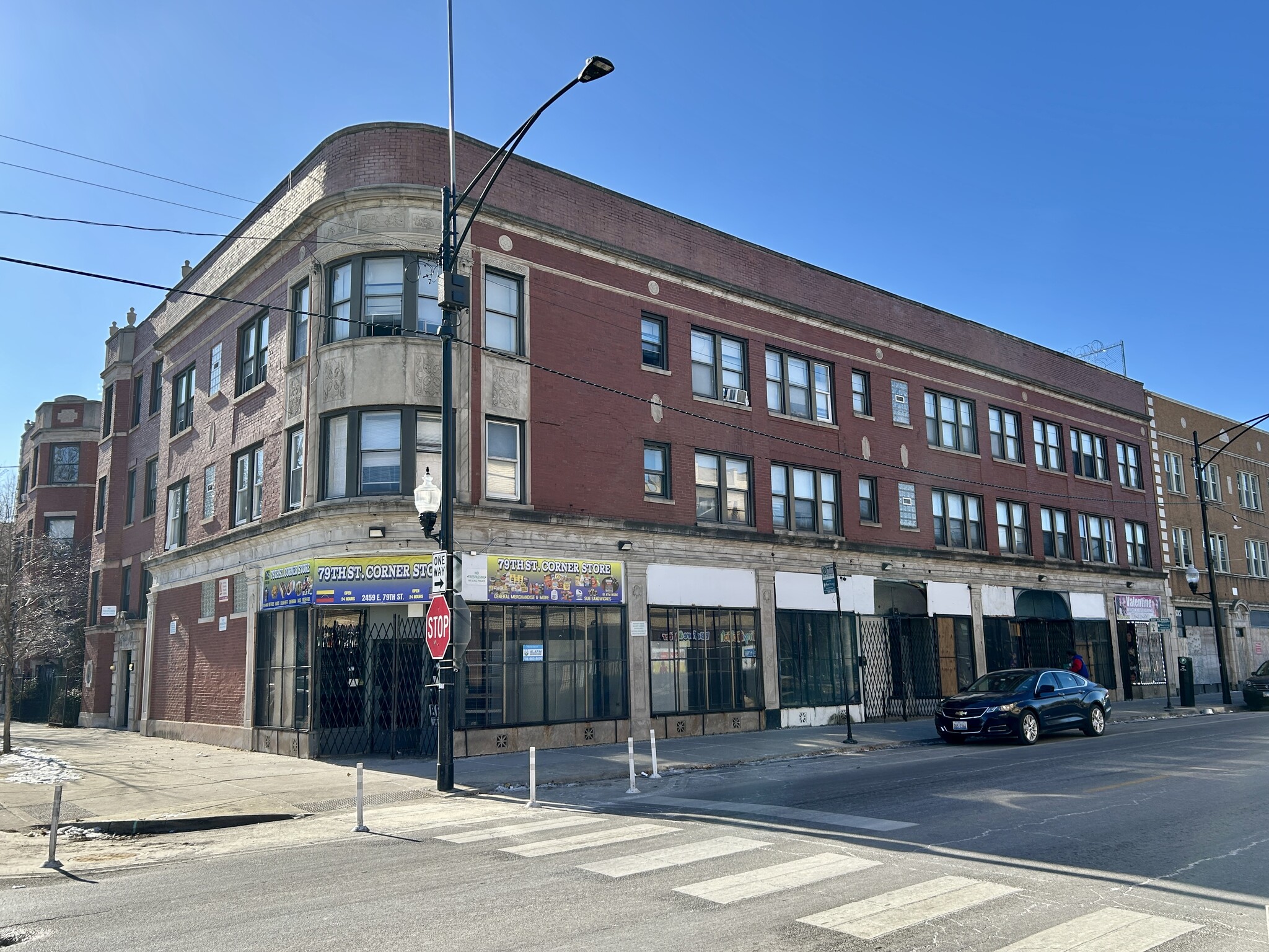 7900-7910 S Essex Ave, Chicago, IL à louer Photo de l’immeuble– Image 1 sur 7