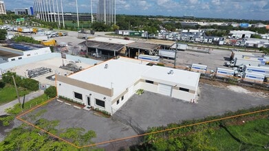 17260 NW 2nd Ct, Miami, FL à louer Photo de l’immeuble– Image 1 sur 1