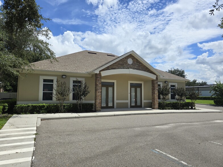 5079 Forsyth Commerce Rd, Orlando, FL à louer - Photo de l’immeuble – Image 3 sur 15