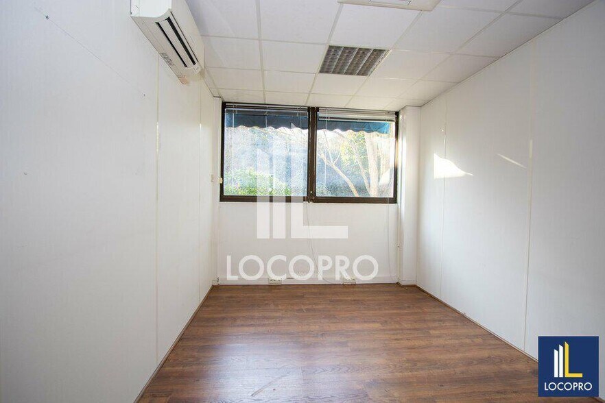 Bureau dans Aix-en-Provence à louer - Photo de l’immeuble – Image 2 sur 9