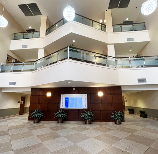 1905 Clint Moore Rd, Boca Raton, FL à louer - Photo de l’immeuble – Image 3 sur 4