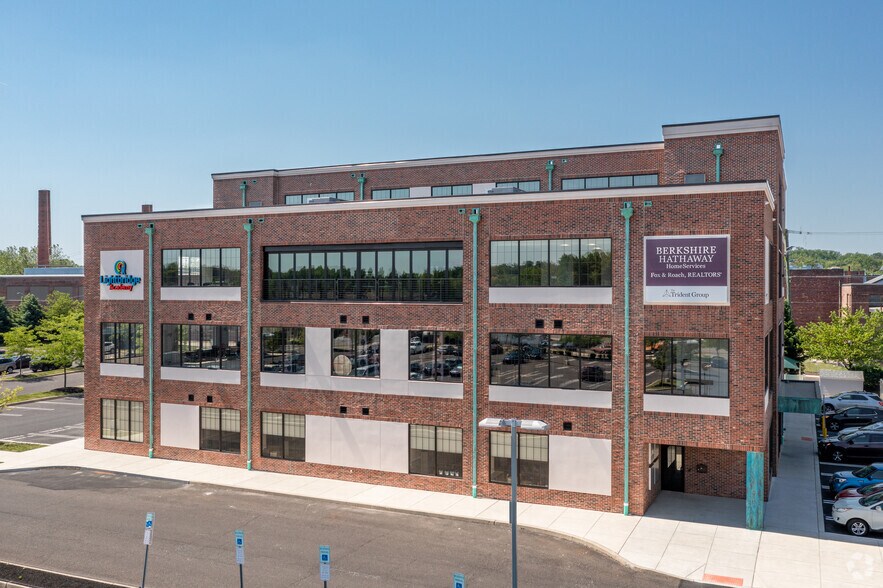 361 Highland Ave, Glenside, PA à louer - Photo de l’immeuble – Image 2 sur 11