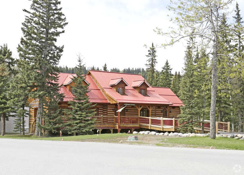 23 Burnside Dr, Rocky View Co, AB à louer - Photo principale – Image 1 sur 3