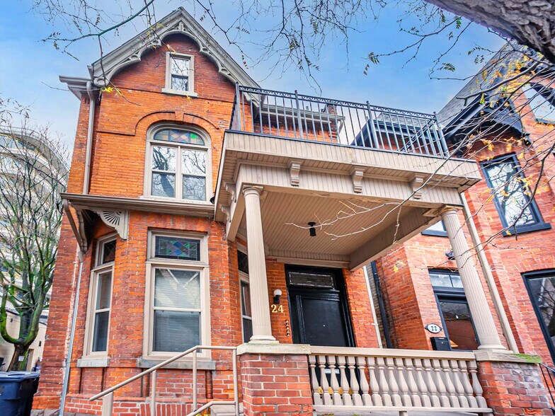 24 Webster Av, Toronto, ON à vendre - Photo de l’immeuble – Image 2 sur 50