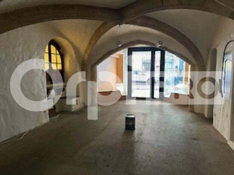 Local commercial dans Villefranche-sur-Saône à louer - Photo de l’immeuble – Image 1 sur 5