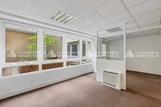 Bureau dans Paris à louer Photo de l’immeuble– Image 2 sur 13