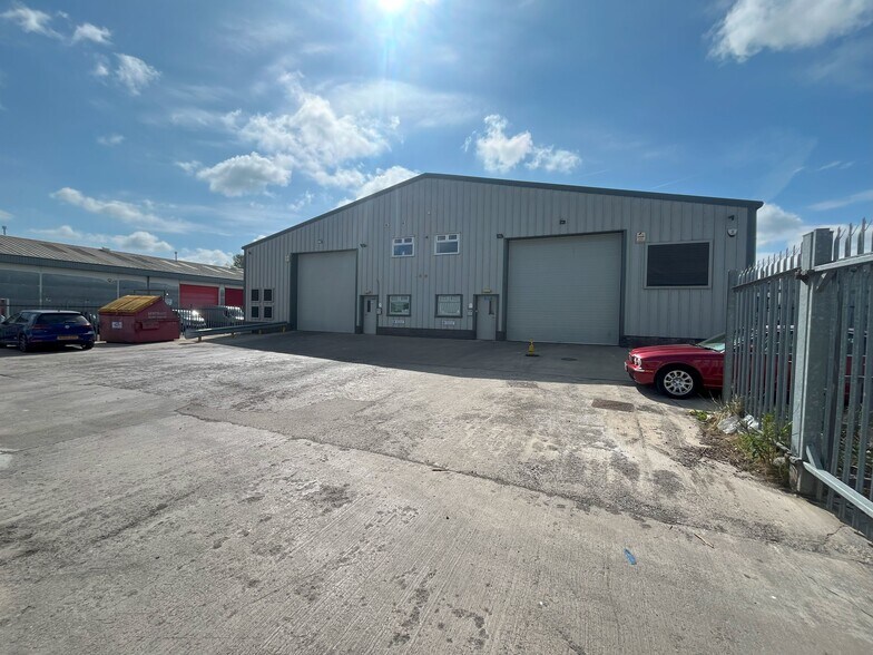 Inchmuir Rd, Bathgate à louer - Photo de l’immeuble – Image 2 sur 3