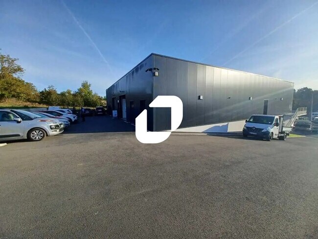 Plus de détails pour Bureau, Local d'activités à louer