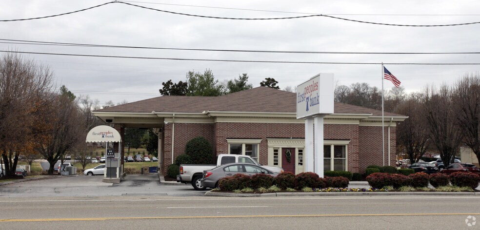 7100 Kingston Pike, Knoxville, TN à louer - Photo de l’immeuble – Image 2 sur 2
