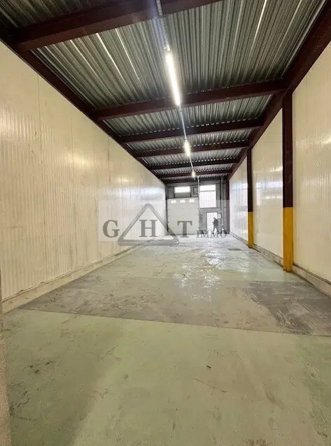 Local d’activités dans Brie-Comte-Robert à louer Photo intérieure– Image 1 sur 4