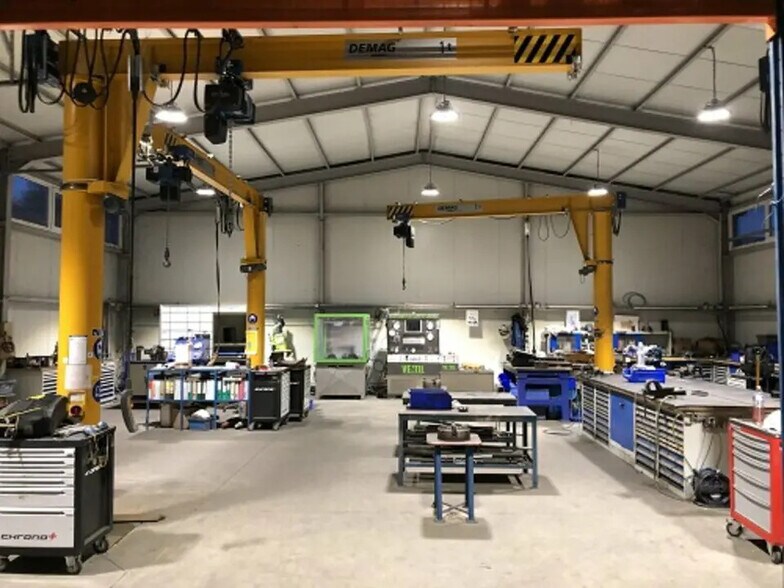 Local d’activités dans Saint-Avold à louer - Photo intérieure – Image 2 sur 6