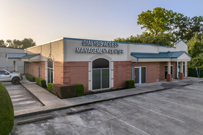 Plus de détails pour 7272 N Shepherd Dr, Houston, TX - Médical à louer