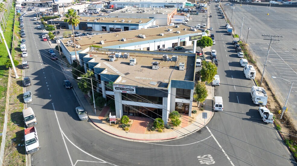 3770 Hancock St, San Diego, CA à louer - Photo de l’immeuble – Image 3 sur 16