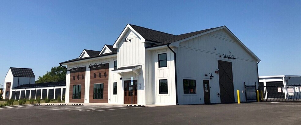 32550 N US Highway 12, Volo, IL à louer - Photo de l’immeuble – Image 2 sur 14