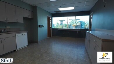 12660 Riverside Dr, Valley Village, CA à louer - Vidéo sur l’annonce professionnelle