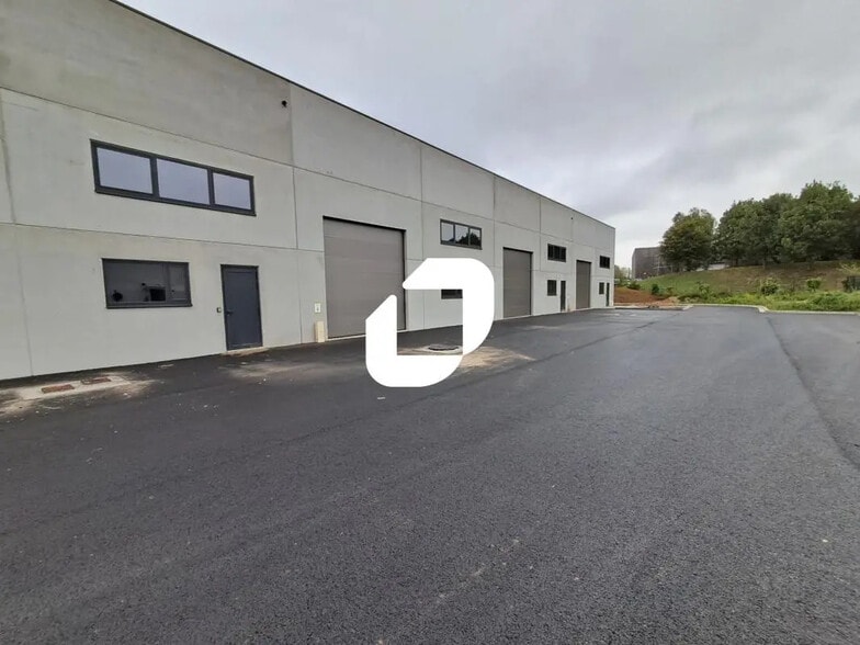 Bureau dans Wattrelos à louer - Photo de l’immeuble – Image 2 sur 7