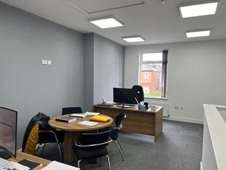 399 Chorley Old Rd, Bolton à louer - Photo de l’immeuble – Image 1 sur 3