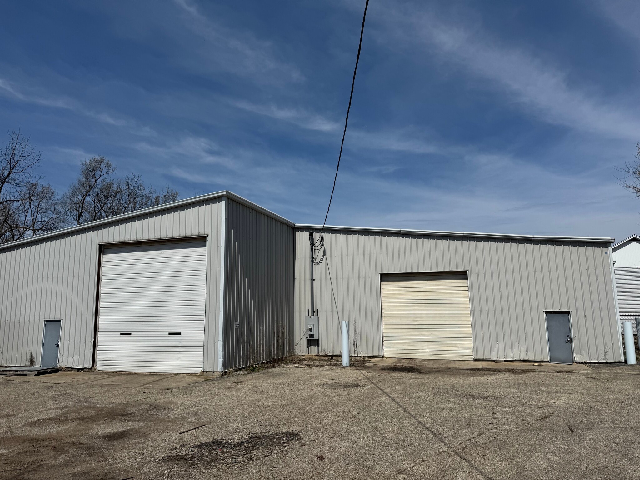 5700 Walnut St, Richmond, IL à louer Photo de l’immeuble– Image 1 sur 4
