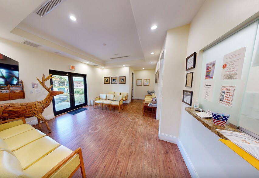 1821 NE 25th St, Lighthouse Point, FL à vendre - Numérisation 3D Matterport – Image 2 sur 6